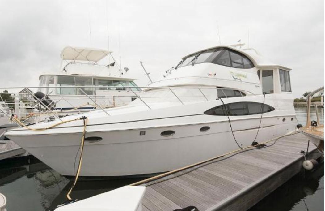 2000 Carver 506 Motor Yacht main photo