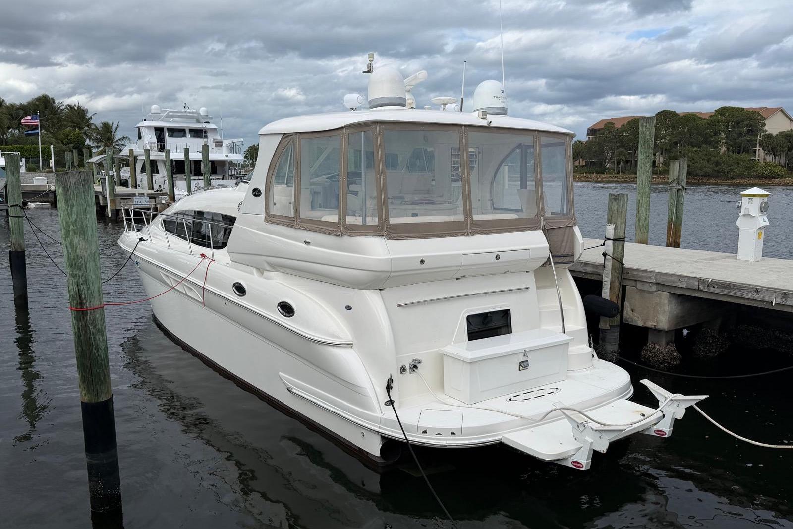 2004 Sea Ray 480 Motor Yacht main photo