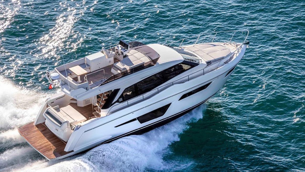 Ferretti 500 main photo
