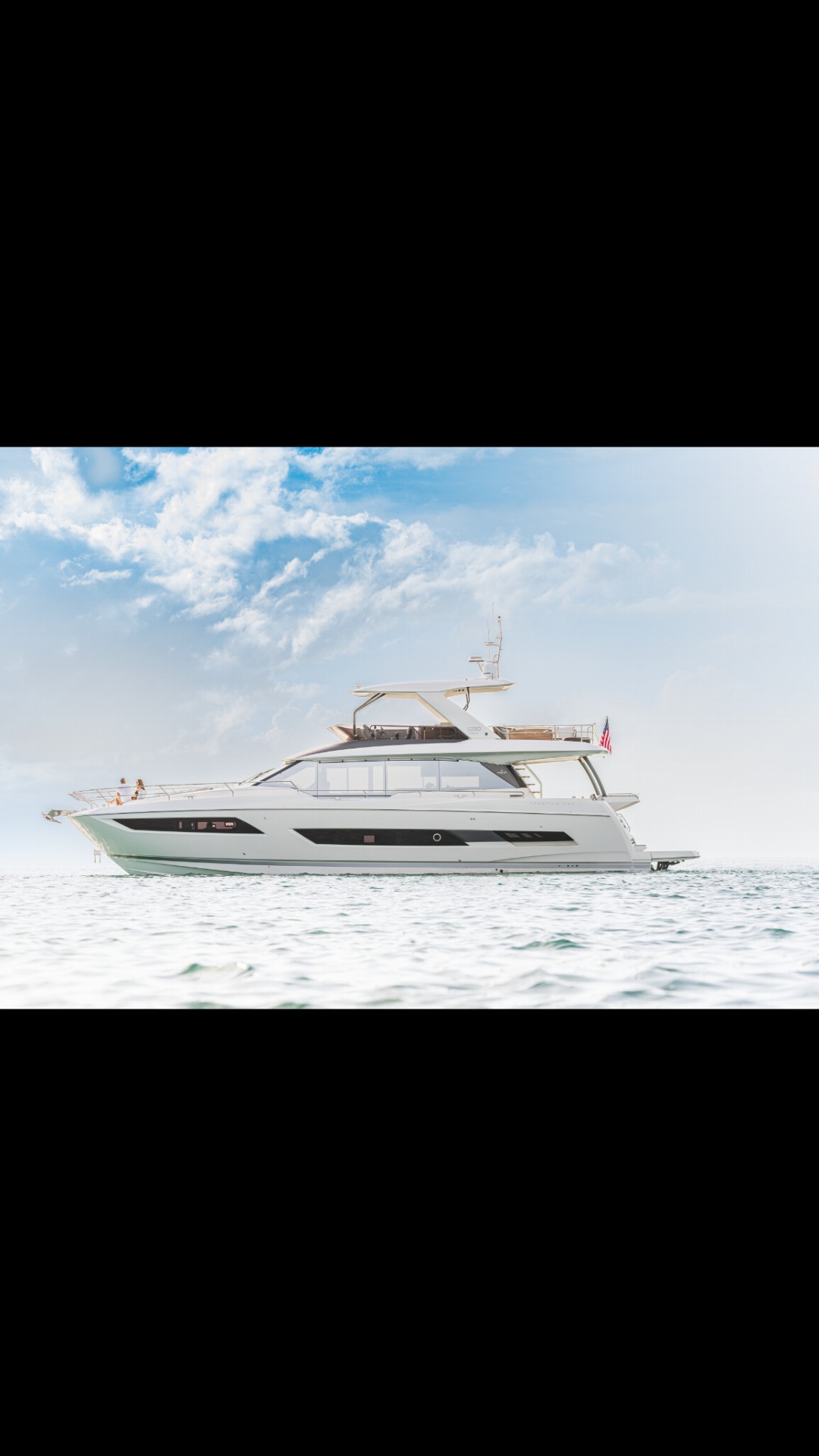 Prestige 690 main photo