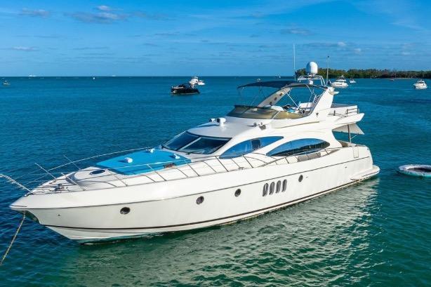 2003 Azimut Fly 68 main photo