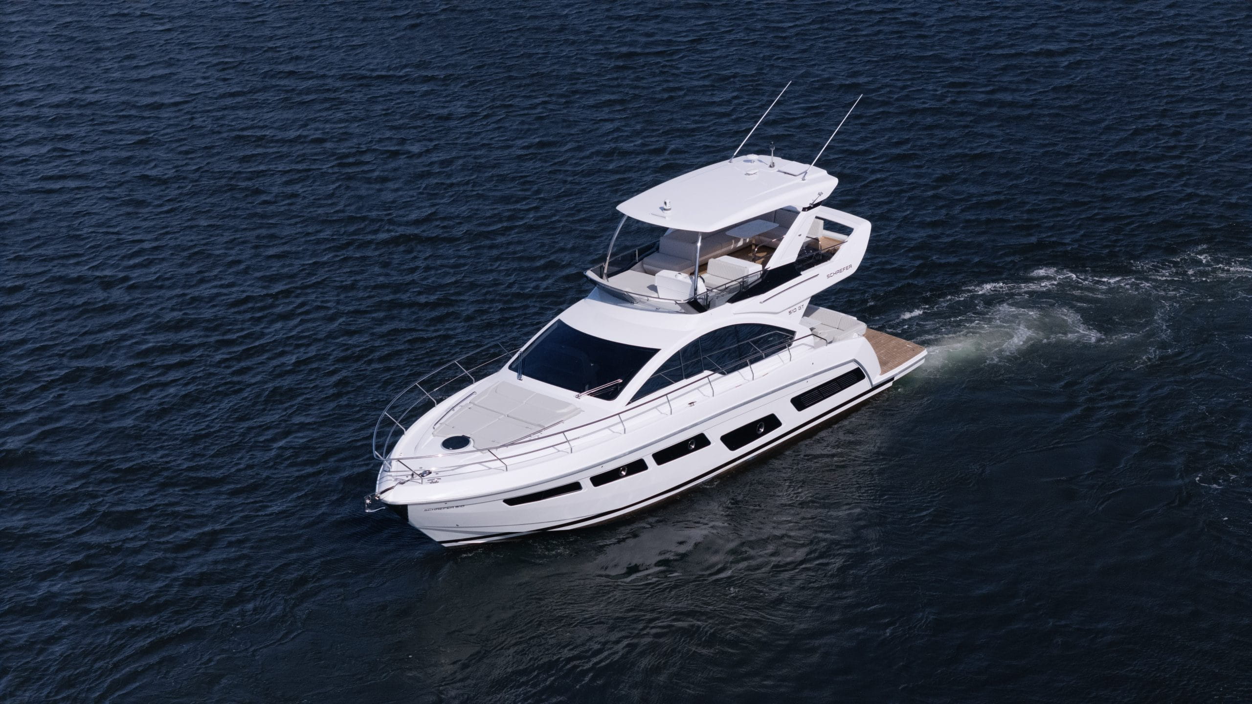 Schaefer 510 GT Flybridge main photo