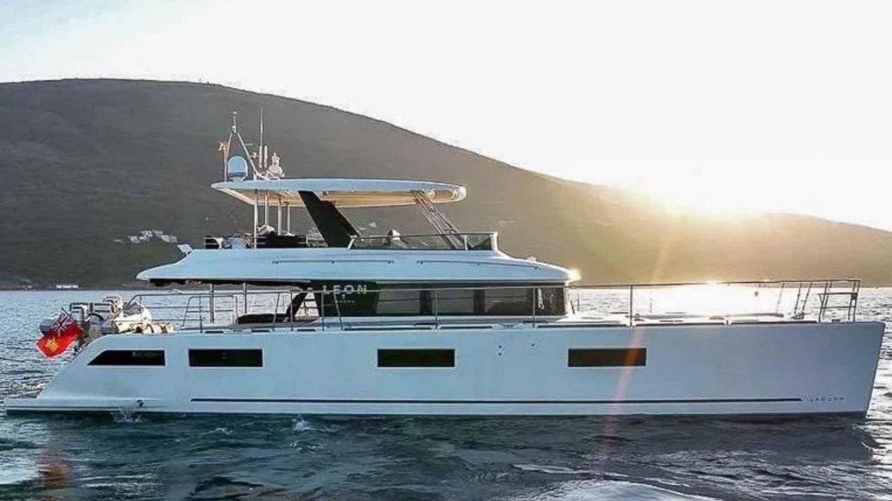 Lagoon 630 Power Catamaran main photo