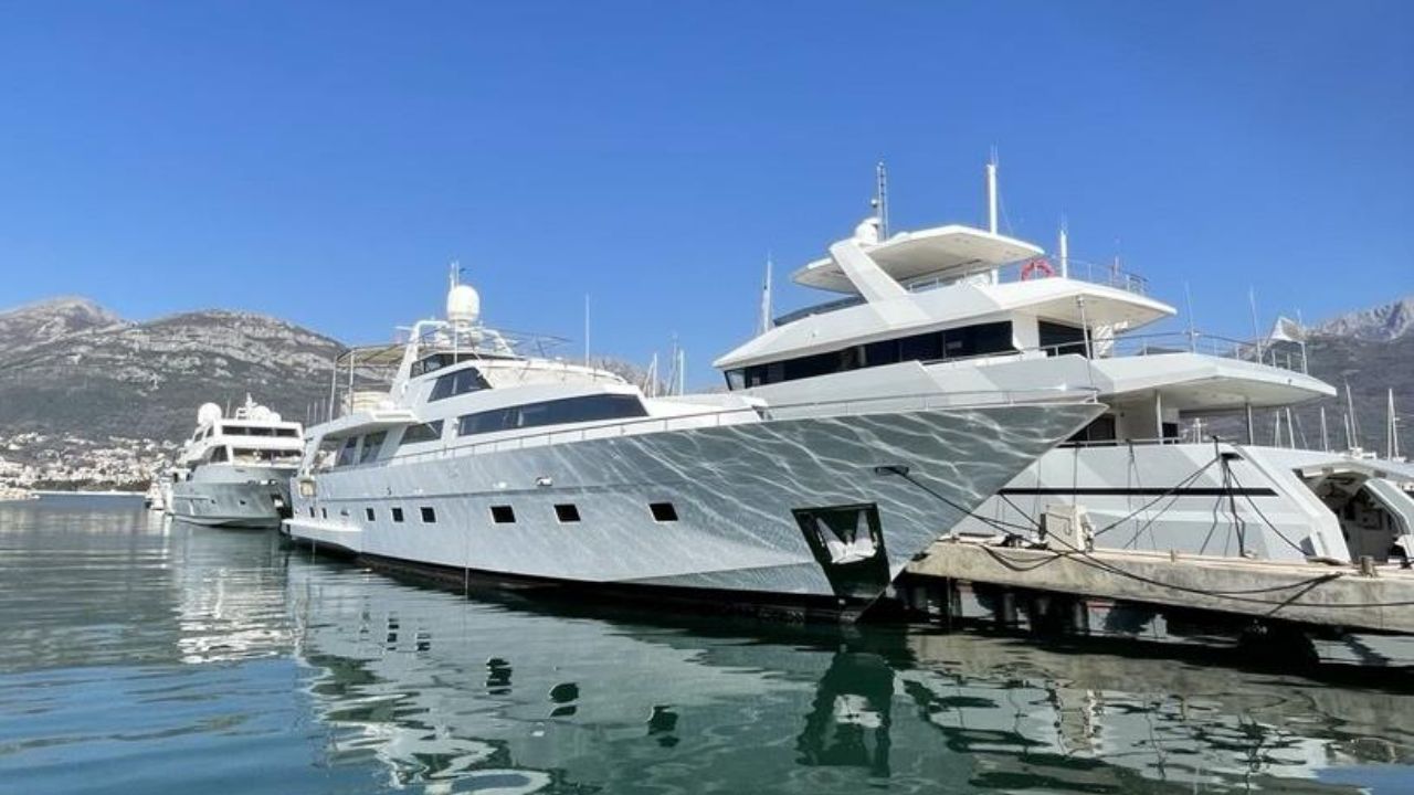 2023 Heesen 83 main photo