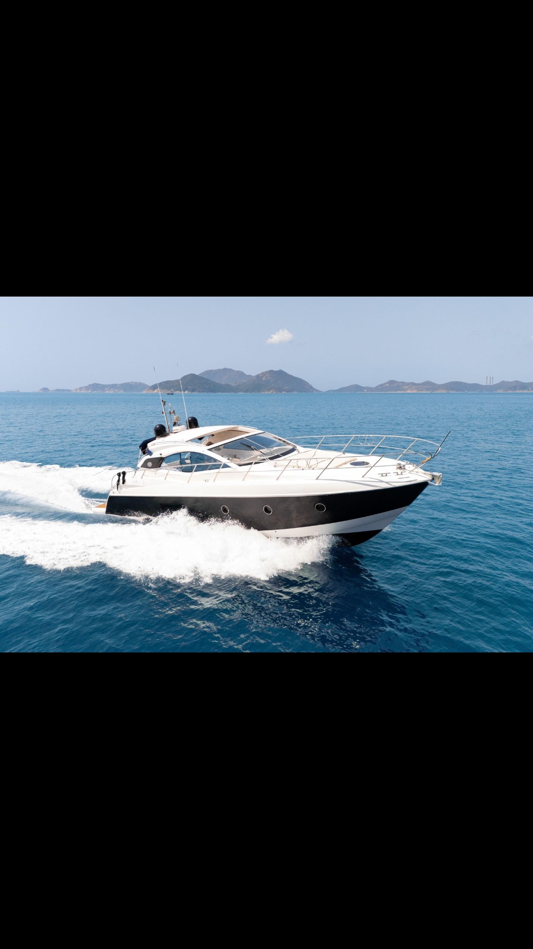 Sessa C44 main photo