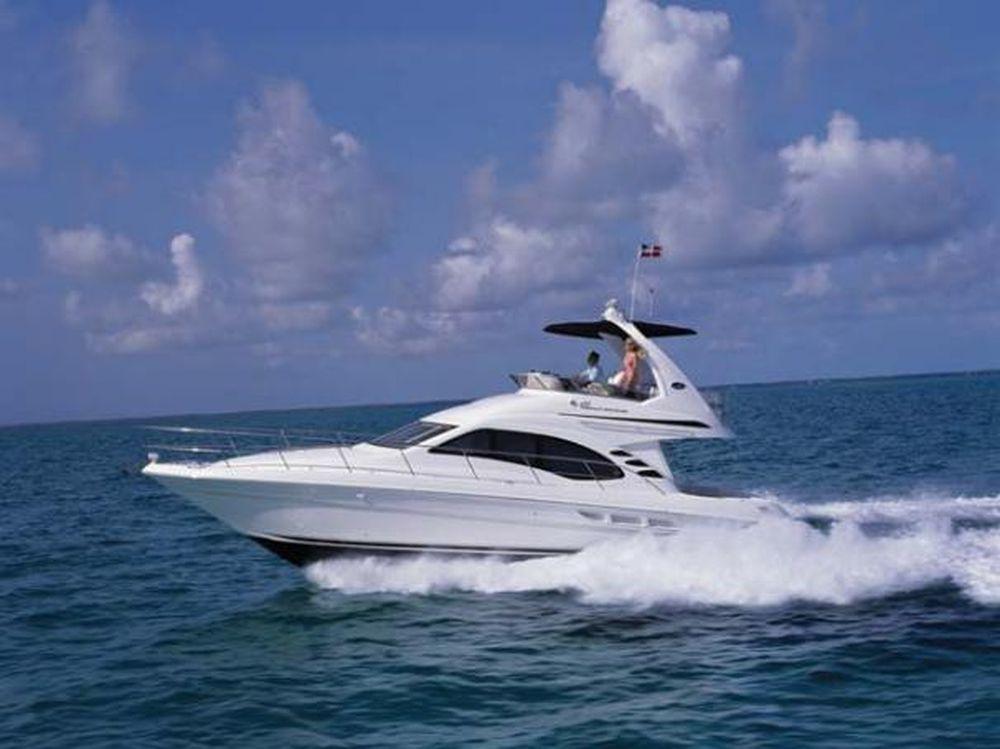 45ft 2004 420 Sea Ray Sedan Bridge main photo