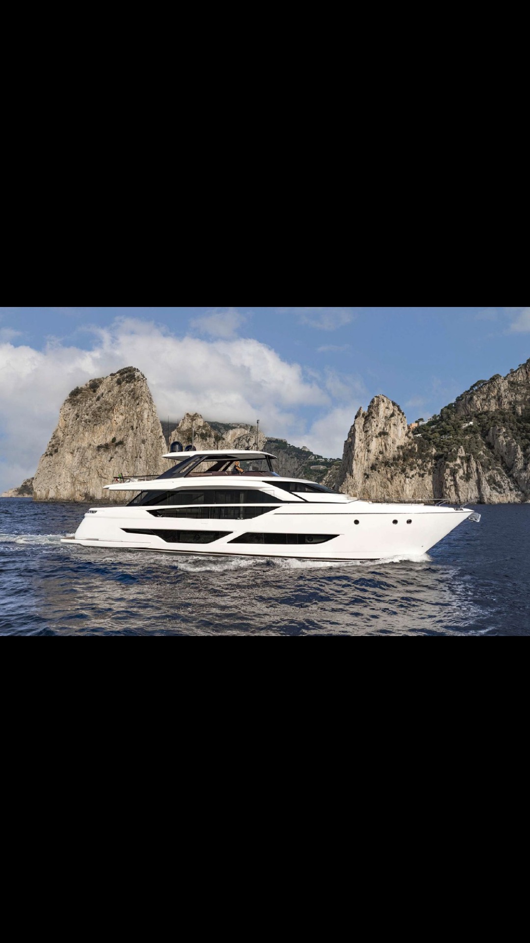 Ferretti 860 main photo