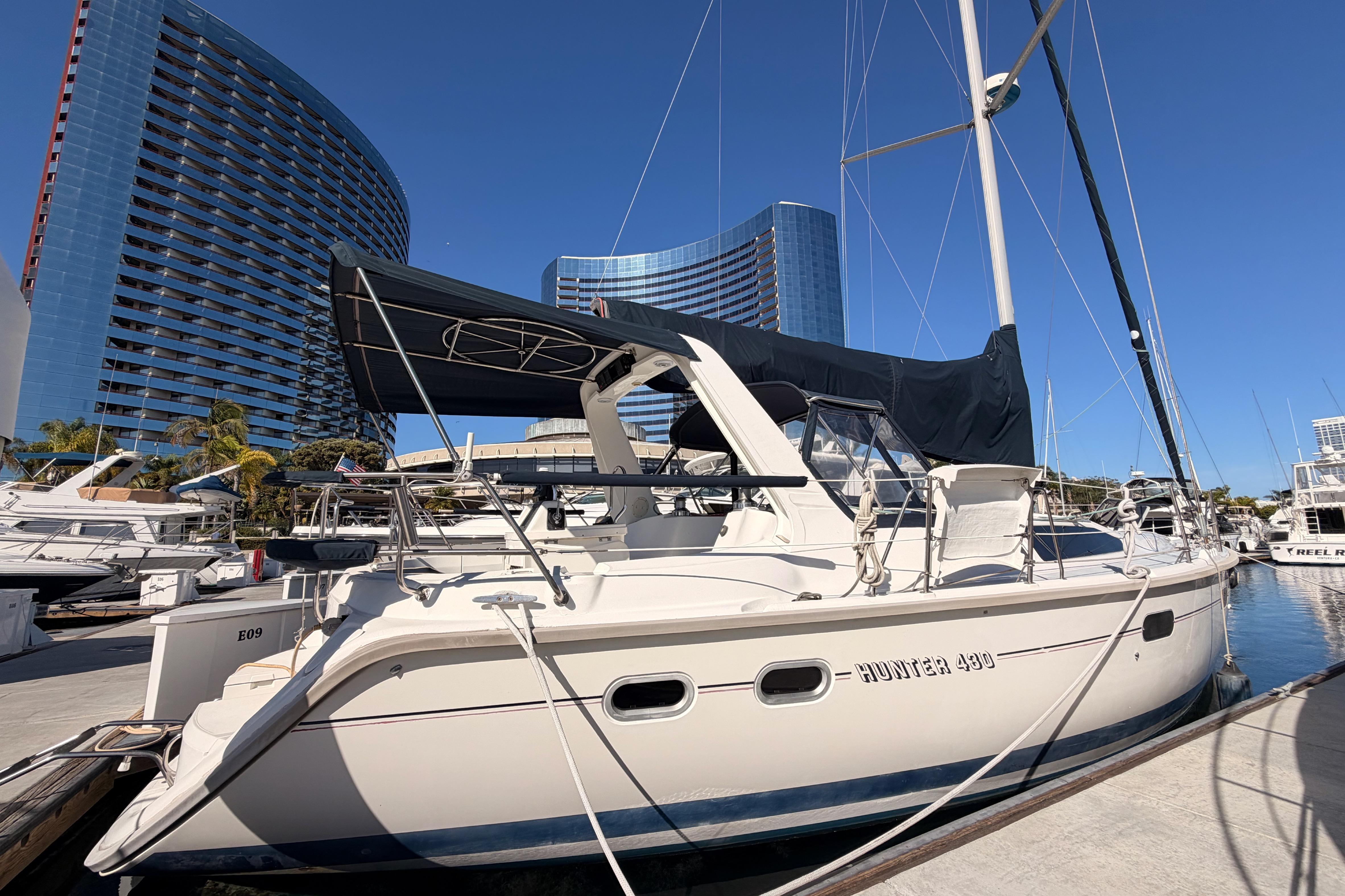 1997 Hunter 430
